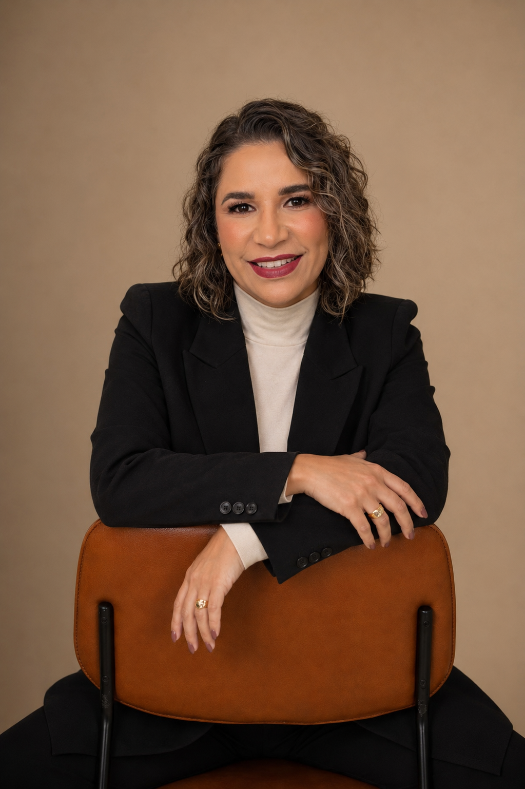 Dra. Fernanda Lameira especialista harmonização facial BH CRF-MG 23539